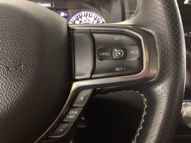 2022 Diamond Black Crystal Pearlcoat Ram 1500 Sport 4X4 Truck