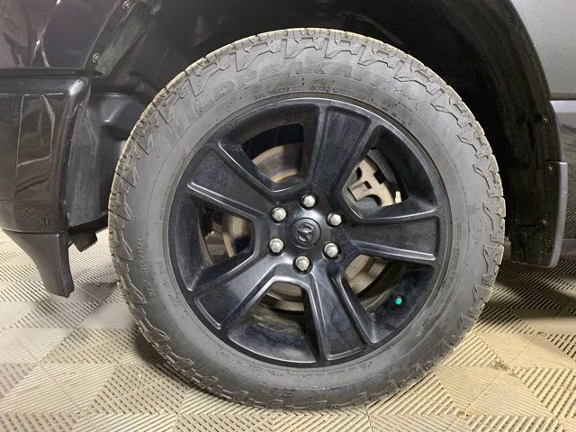 2022 Diamond Black Crystal Pearlcoat Ram 1500 Sport 4X4 Truck