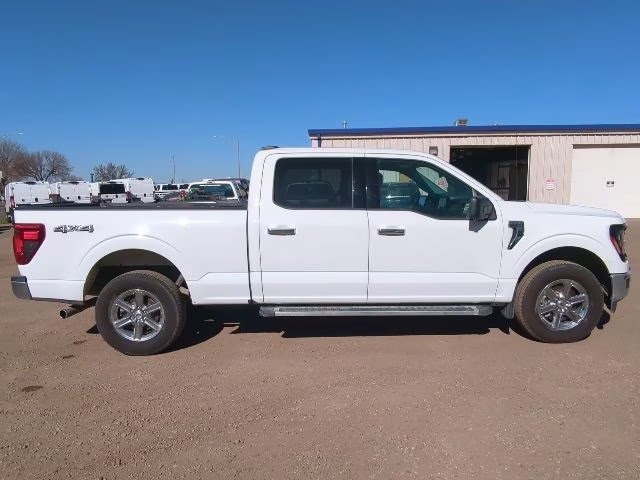 2024 Oxford White Ford F-150 XLT 4X4 Truck