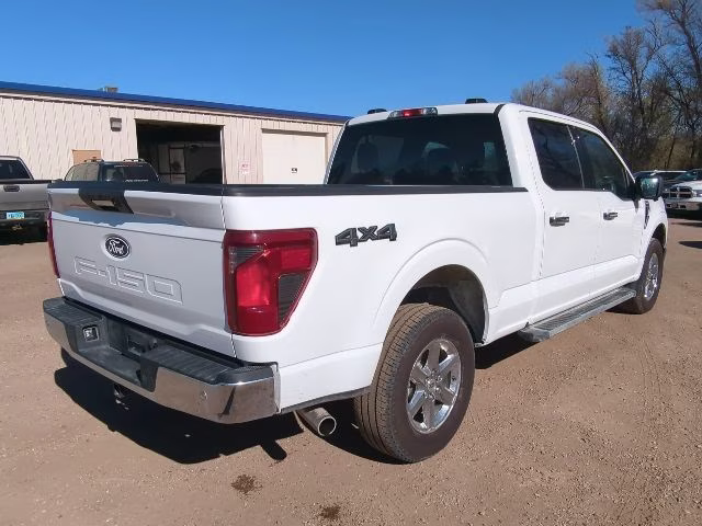 2024 Oxford White Ford F-150 XLT 4X4 Truck