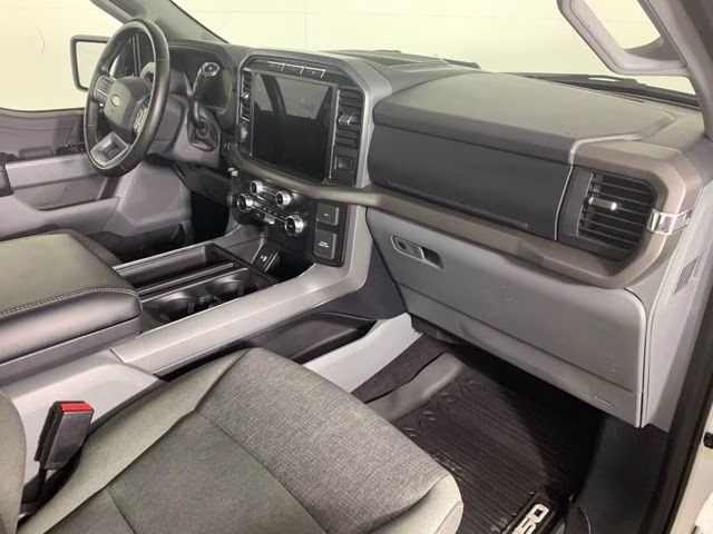 2024 Oxford White Ford F-150 XLT 4X4 Truck