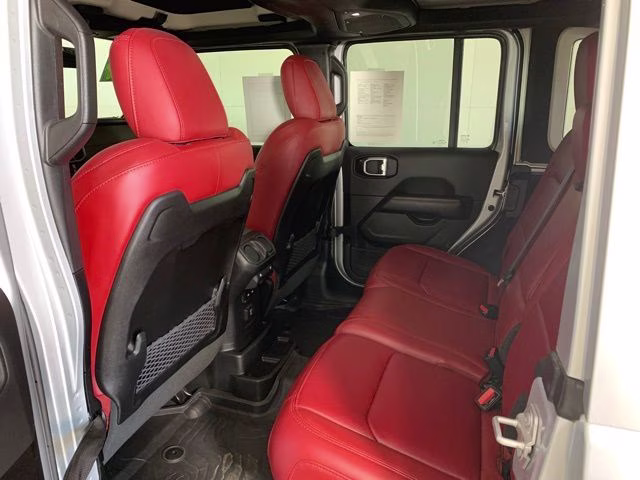 2024 Silver Zynith Clearcoat Jeep Wrangler Rubicon 392 4X4 SUV