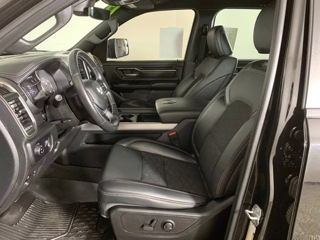 2022 Diamond Black Crystal Pearlcoat Ram 1500 Sport 4X4 Truck