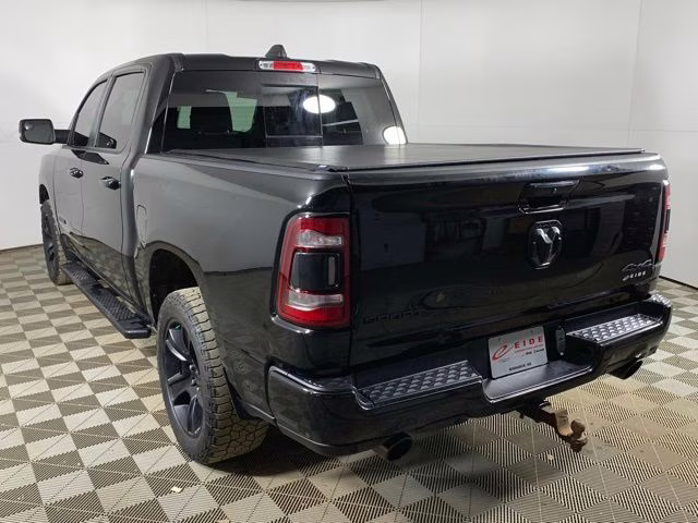 2022 Diamond Black Crystal Pearlcoat Ram 1500 Sport 4X4 Truck