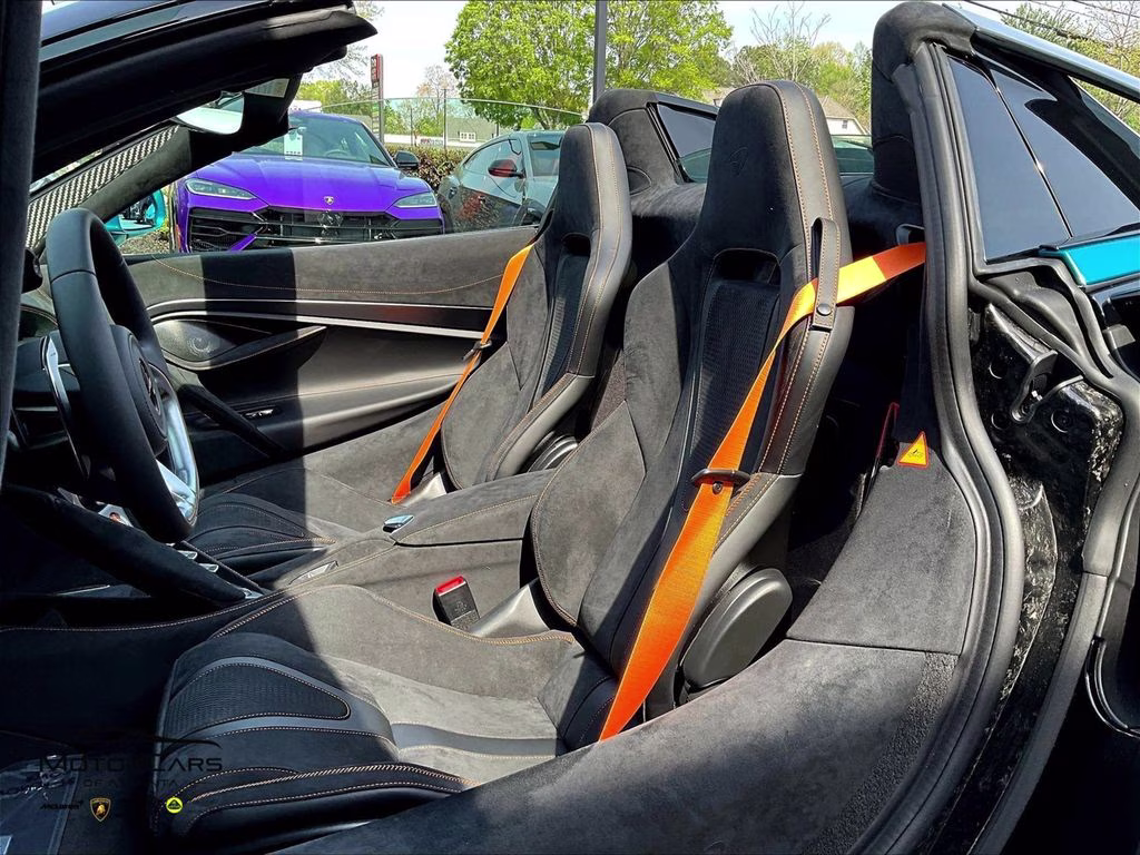 2027 Belize Blue McLaren 750S Spider RWD Convertible