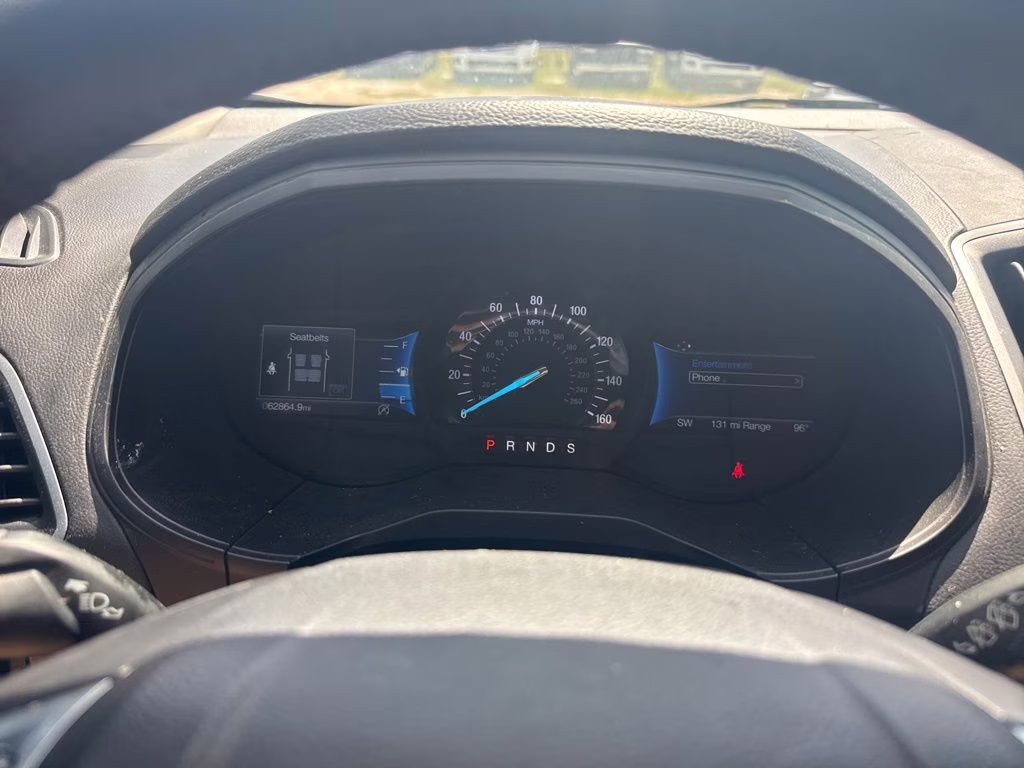 2022 White Metallic Ford Edge SEL AWD SUV