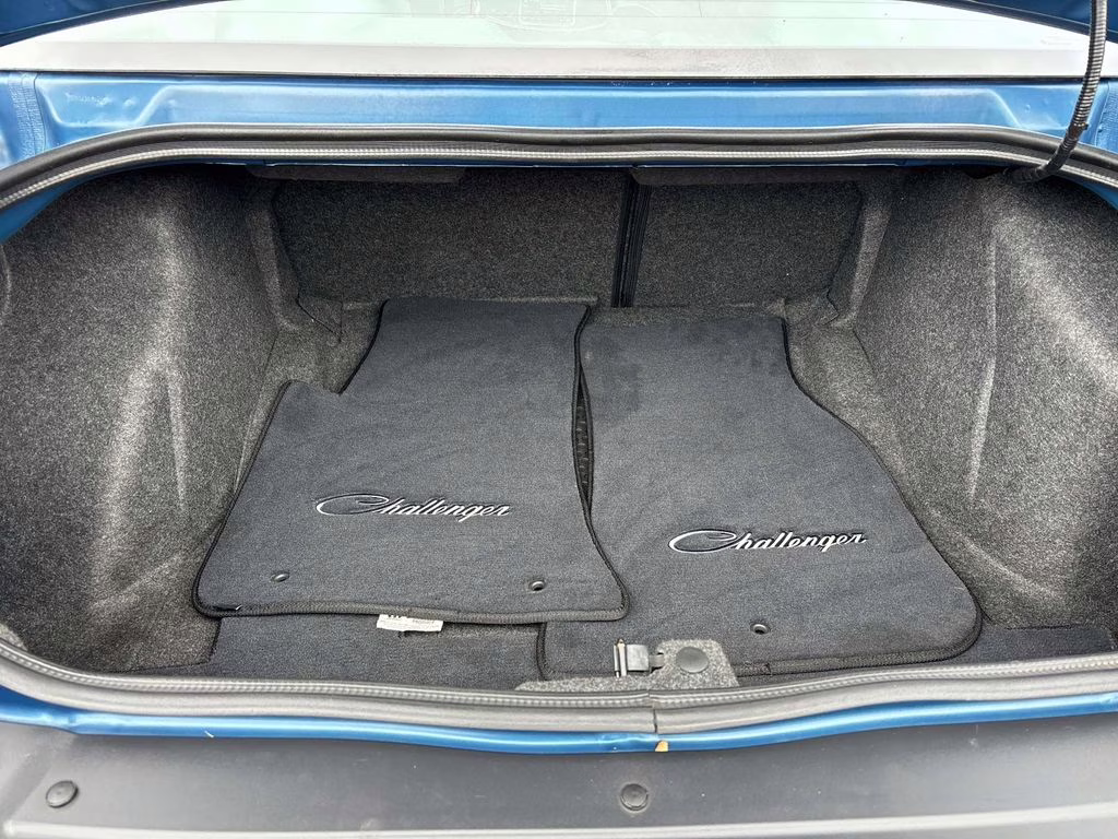 2021 Frostbite Dodge Challenger R/T Scat Pack RWD Coupe