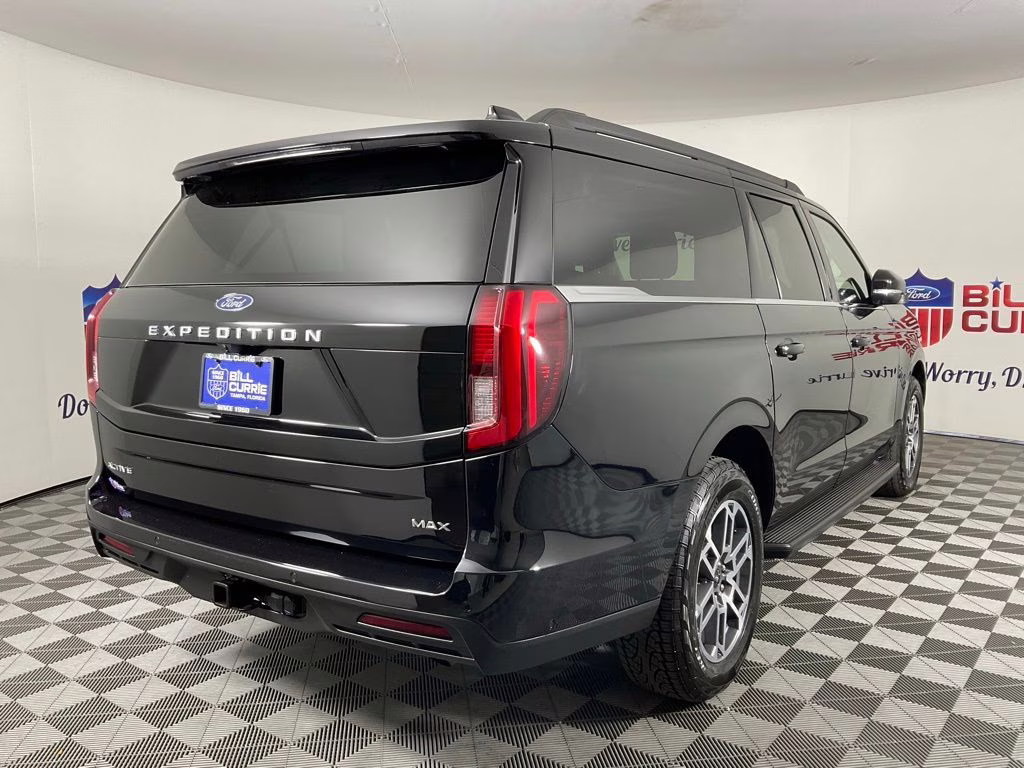 2025 Black Metallic Ford Expedition Max Active 4X4 SUV