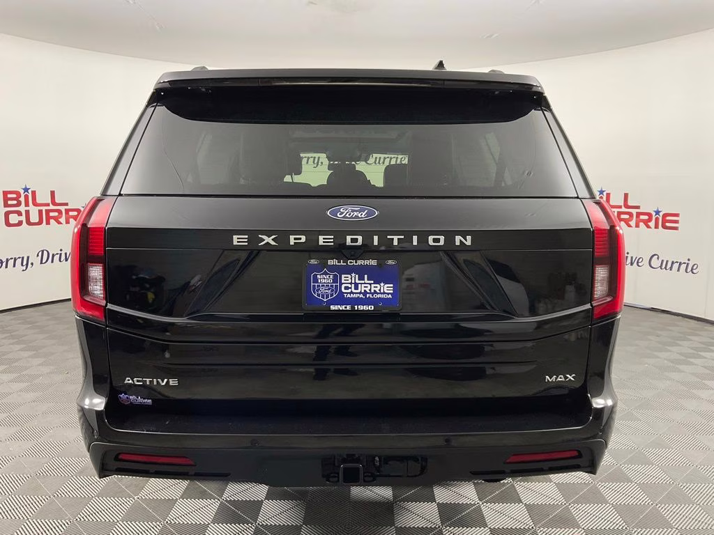 2025 Black Metallic Ford Expedition Max Active 4X4 SUV