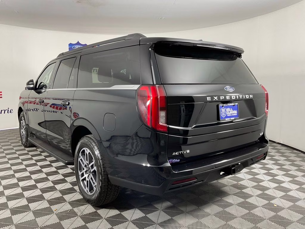 2025 Black Metallic Ford Expedition Max Active 4X4 SUV