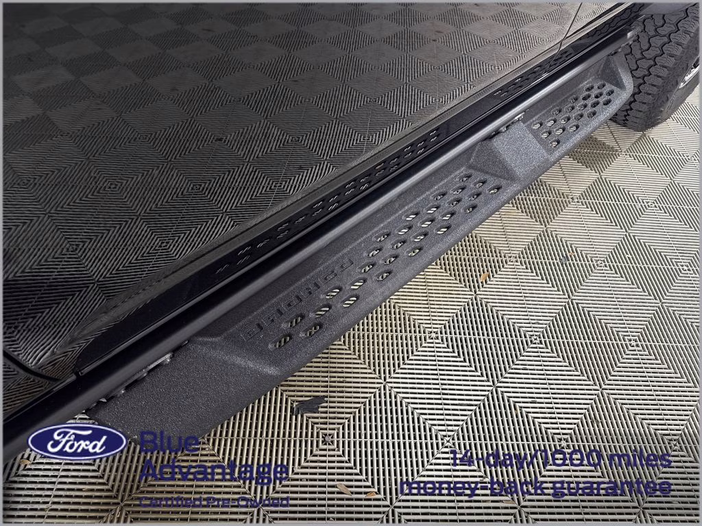2025 Shadow Black Ford Bronco Badlands 4X4 SUV
