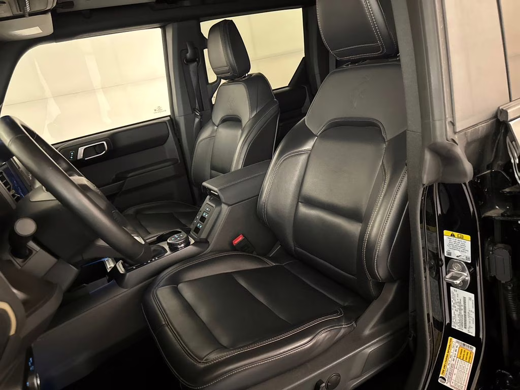 2025 Shadow Black Ford Bronco Badlands 4X4 SUV