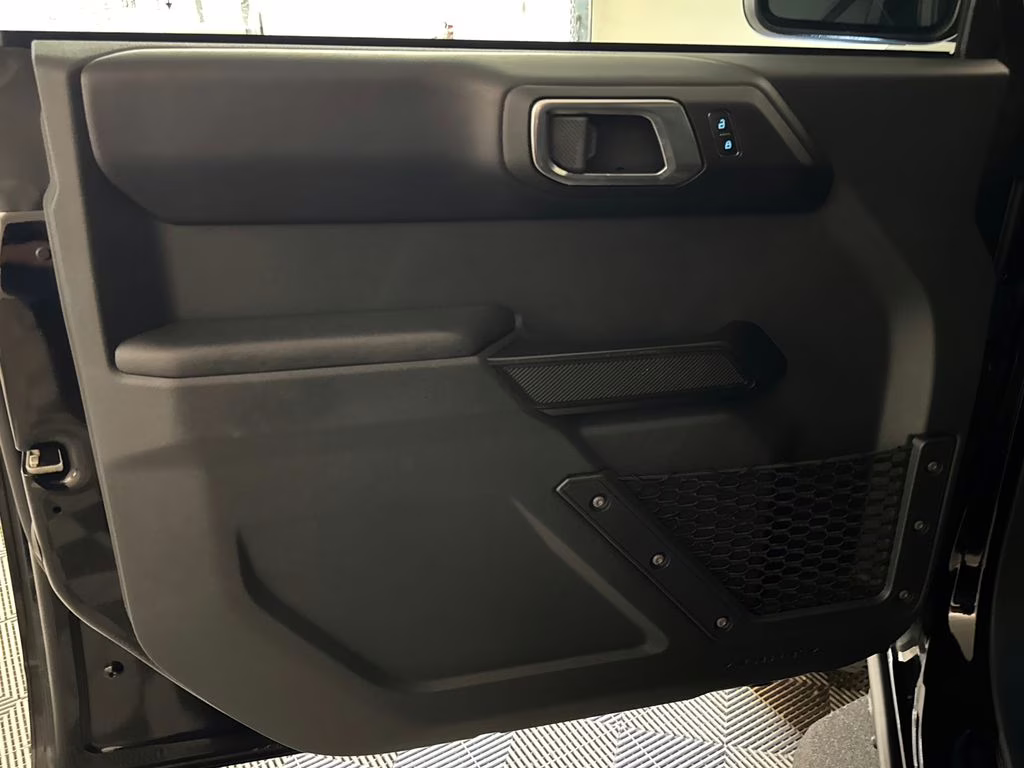 2025 Shadow Black Ford Bronco Badlands 4X4 SUV