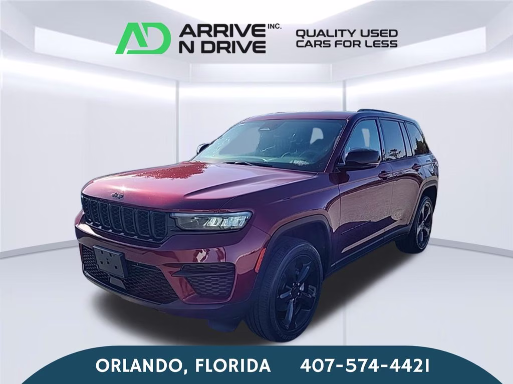 2023 Velvet Red Pearlcoat Jeep Grand Cherokee Altitude X 4X4 SUV