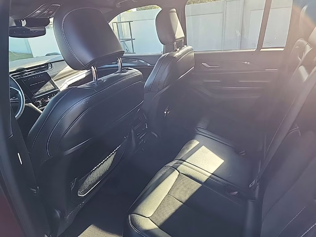 2023 Velvet Red Pearlcoat Jeep Grand Cherokee Altitude X 4X4 SUV