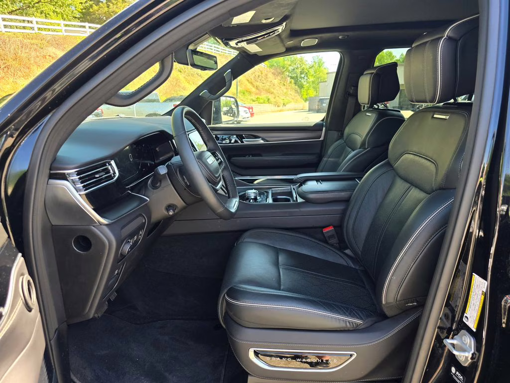 2024 Diamond Black Crystal Pearlcoat Jeep Grand Wagoneer Series II 4X4 SUV