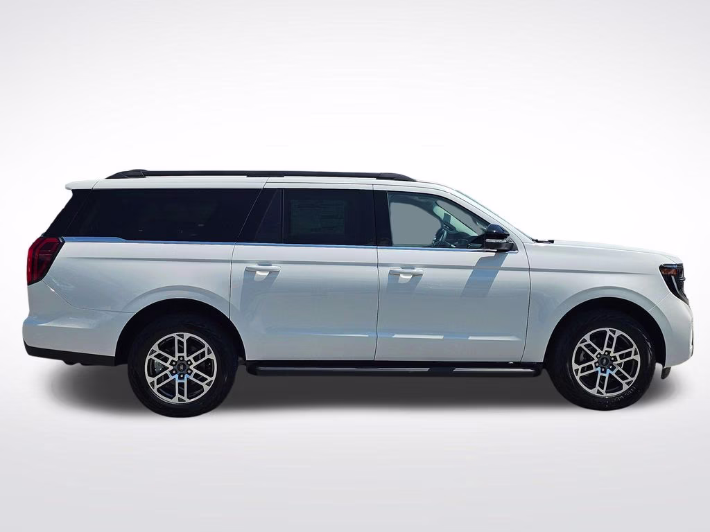 2026 Star White Metallic Tri-Coat Ford Expedition Max Active 4X4 SUV
