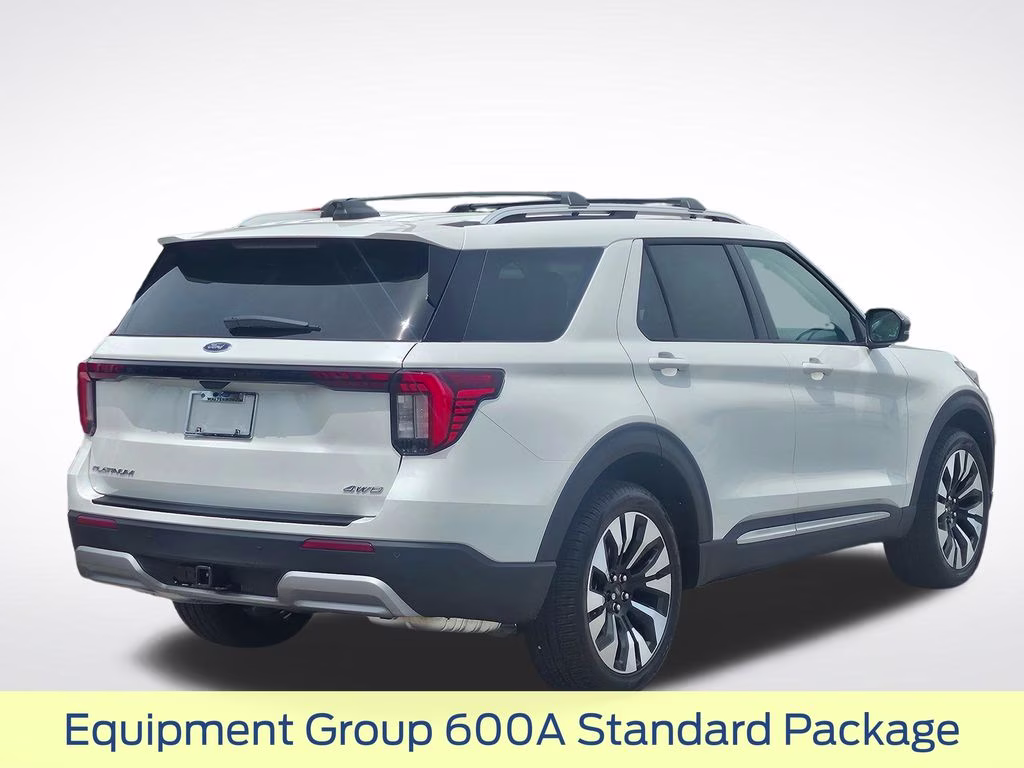 2026 Star White Metallic Tri-Coat Ford Explorer Platinum 4X4 SUV