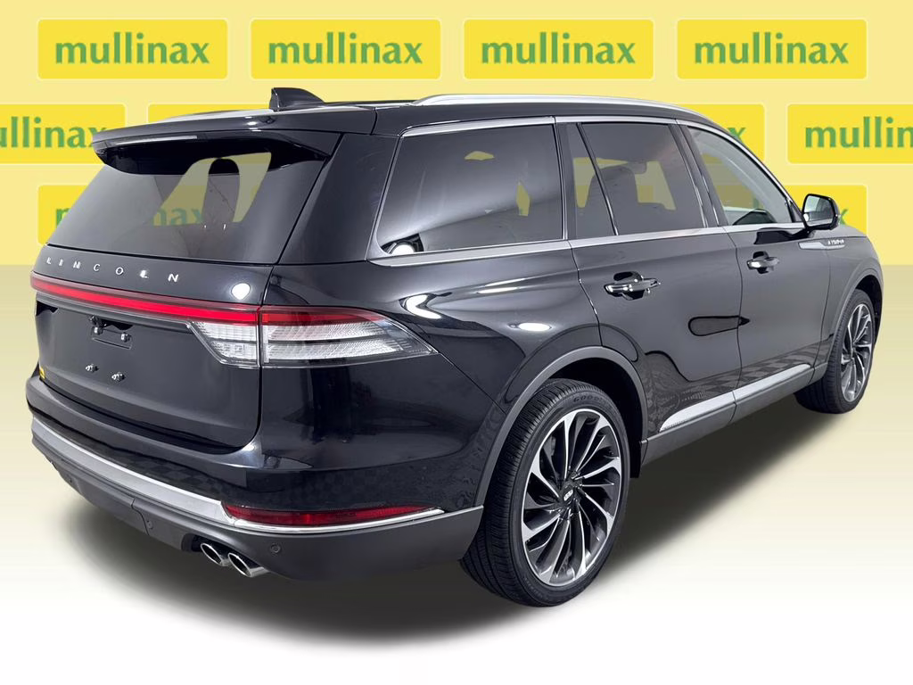 2025 Infinite Black Metallic Clearcoat Lincoln Aviator Reserve AWD SUV