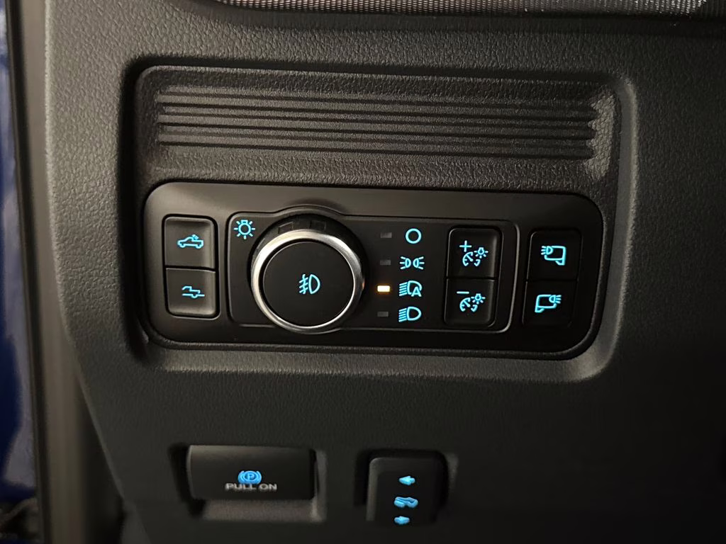 2026 Argon Blue Metallic Ford Super Duty F-350 SRW Platinum 4X4 Truck