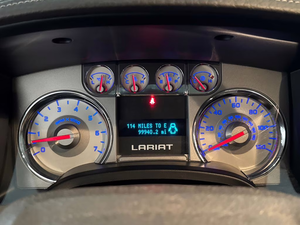 2010 Oxford White Ford F-150 Lariat RWD Truck