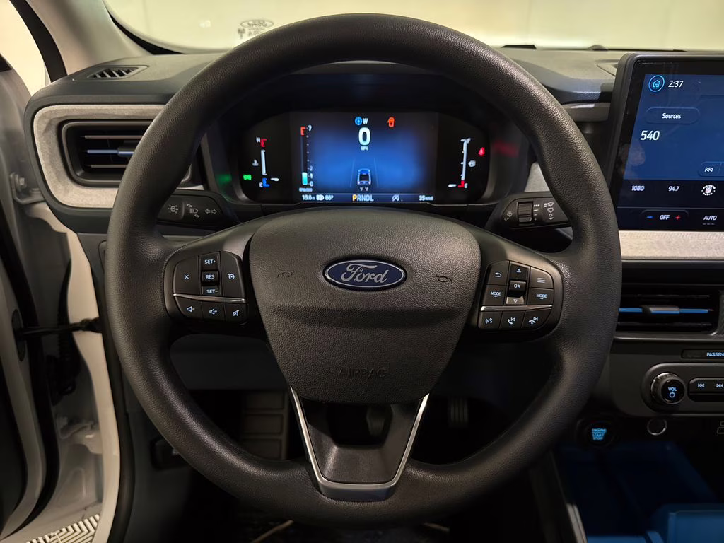 2026 Oxford White Ford Maverick XLT FWD Truck