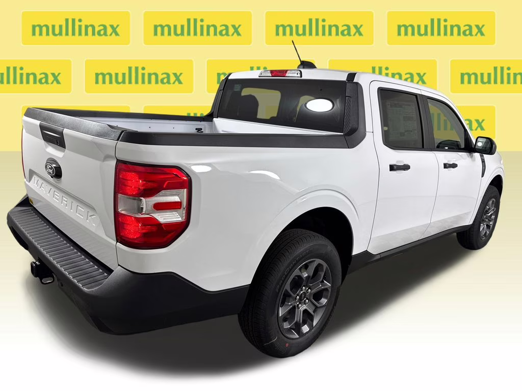 2026 Oxford White Ford Maverick XLT FWD Truck