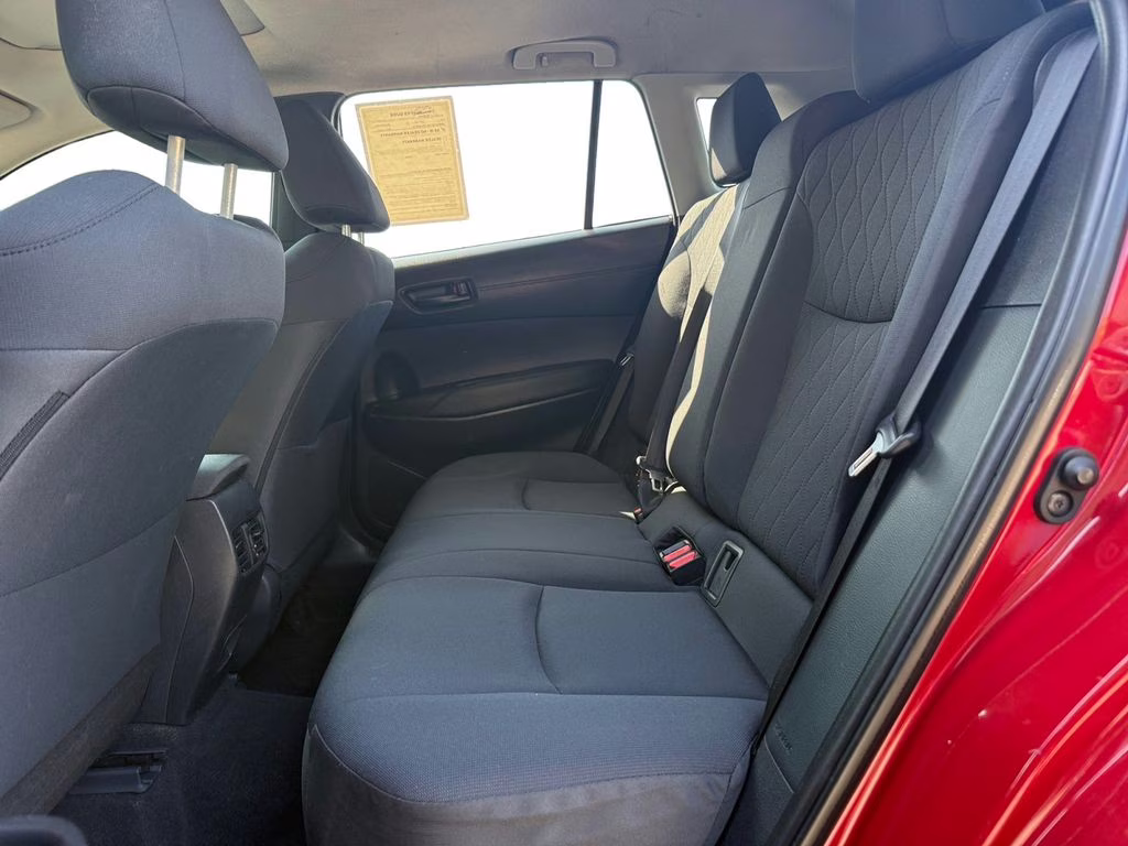 2022 Barcelona Red Metallic Toyota Corolla Cross LE FWD SUV