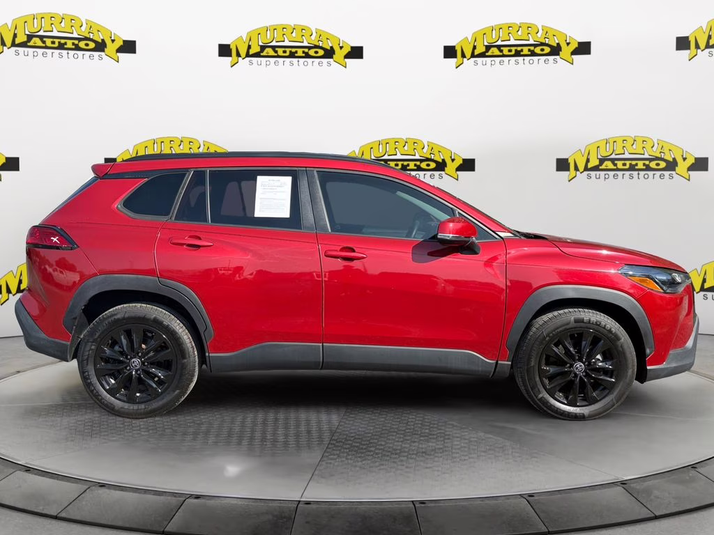 2022 Barcelona Red Metallic Toyota Corolla Cross LE FWD SUV