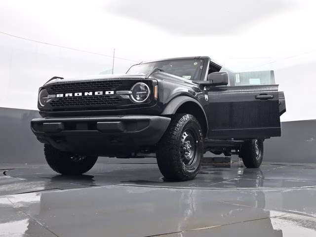 2026 Shadow Black Ford Bronco Big Bend 4X4 SUV