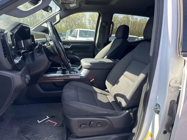 2023 Summit White Chevrolet Silverado 1500 LT Trail Boss 4X4 Truck