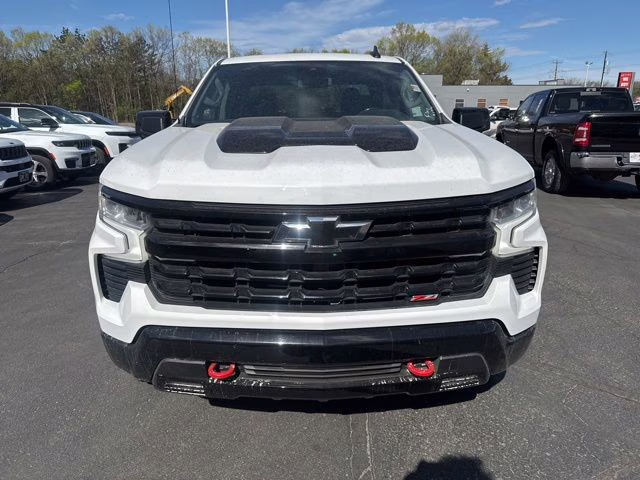 2023 Summit White Chevrolet Silverado 1500 LT Trail Boss 4X4 Truck