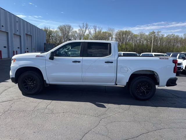 2023 Summit White Chevrolet Silverado 1500 LT Trail Boss 4X4 Truck