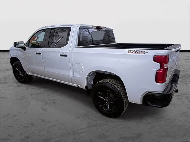 Used 2023 Chevrolet Silverado 1500 LT Trail Boss with VIN 3GCUDFED7PG285970 for sale in Waite Park, Minnesota