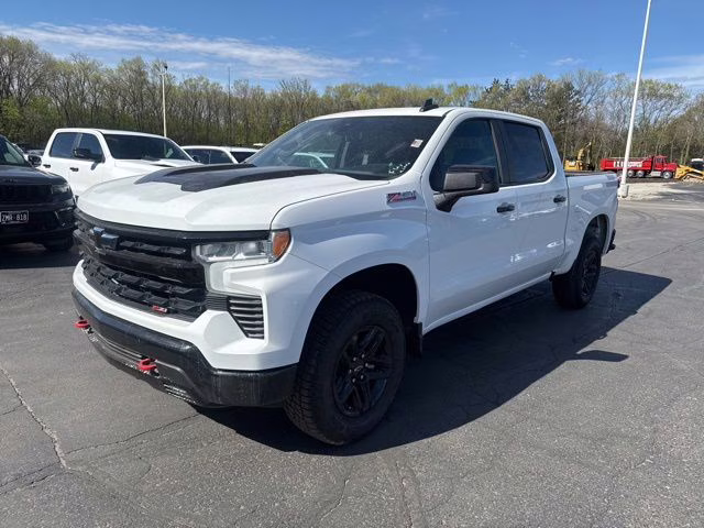 2023 Summit White Chevrolet Silverado 1500 LT Trail Boss 4X4 Truck