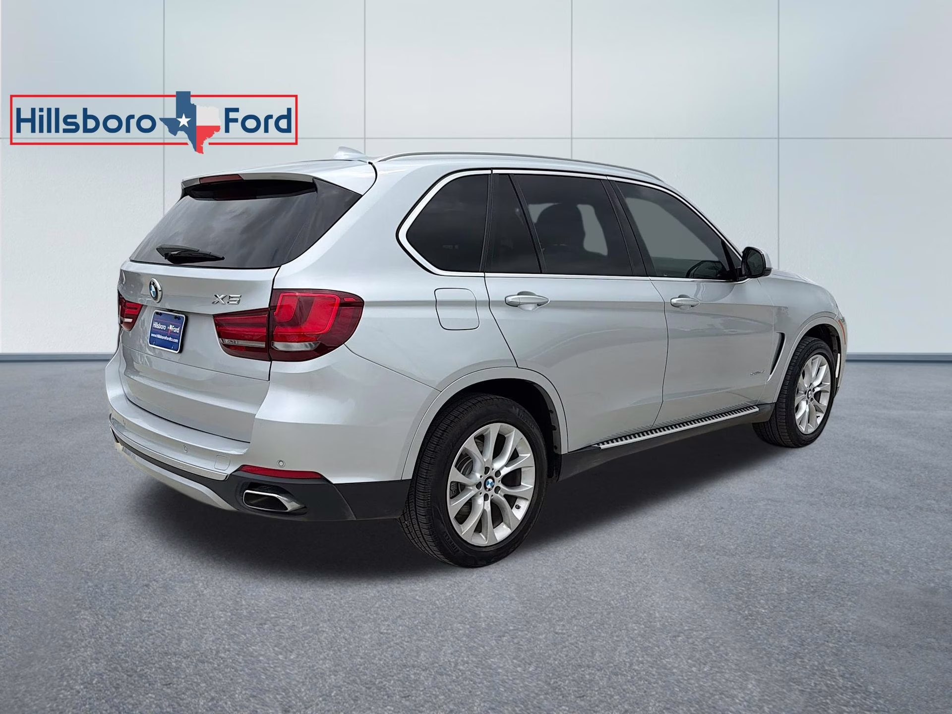 2018 Glacier Silver Metallic BMW X5 sDrive35i RWD SUV