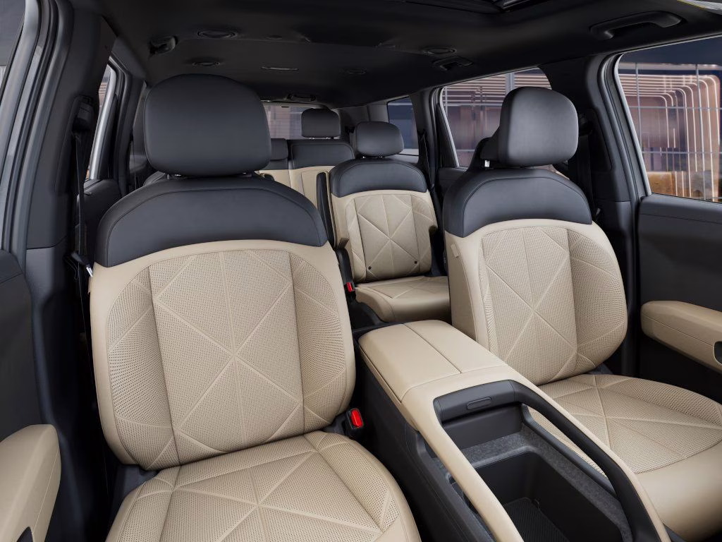 2027 White Pearl Kia Telluride Hybrid EX FWD SUV