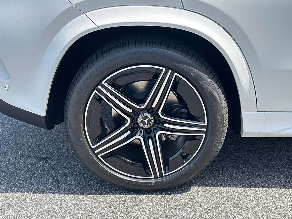 2026 Moon Magno Mercedes-Benz GLE GLE 450 AWD SUV