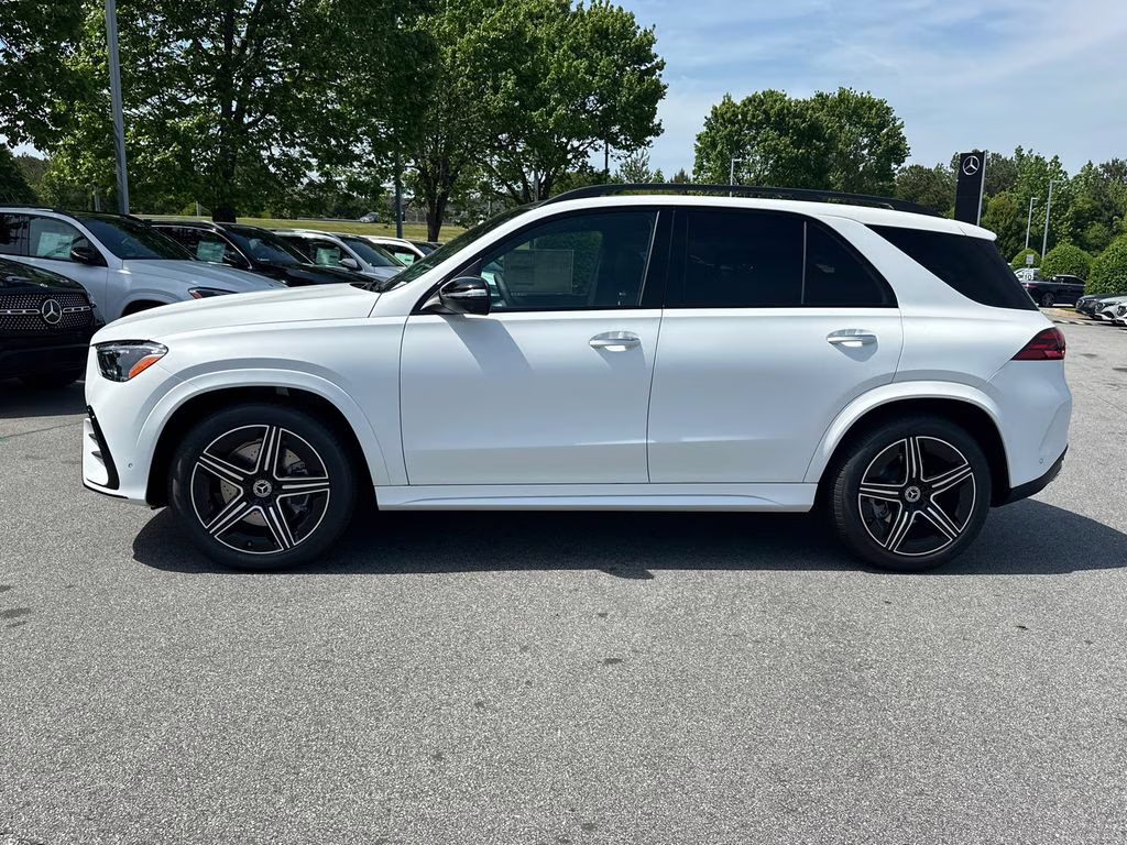 2026 Moon Magno Mercedes-Benz GLE GLE 450 AWD SUV