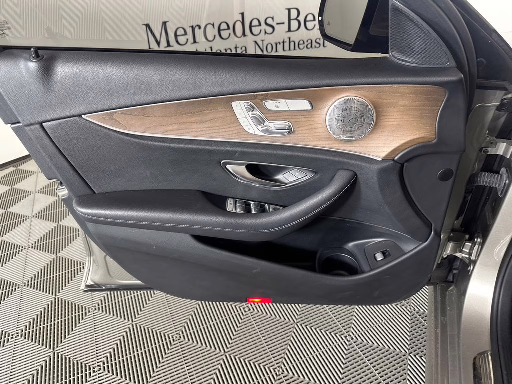 2022 Mojave Silver Metallic Mercedes-Benz E-Class E 350 RWD Sedan