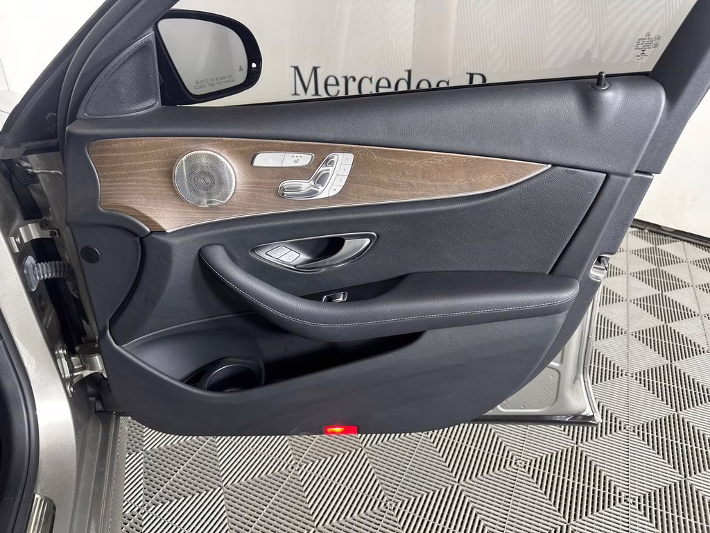 2022 Mojave Silver Metallic Mercedes-Benz E-Class E 350 RWD Sedan