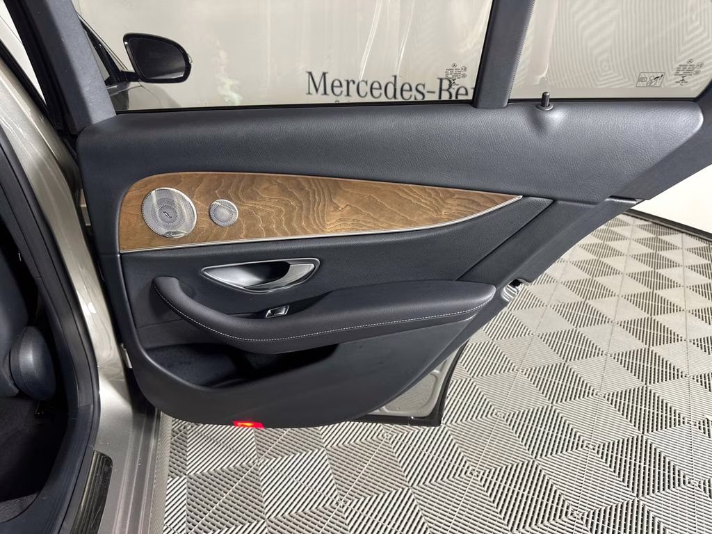 2022 Mojave Silver Metallic Mercedes-Benz E-Class E 350 RWD Sedan