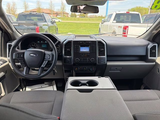 2018 Oxford White Ford F-150 XLT 4X4 Truck