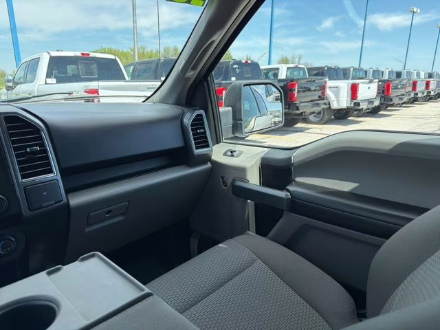 2018 Oxford White Ford F-150 XLT 4X4 Truck