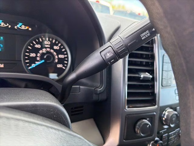 2018 Oxford White Ford F-150 XLT 4X4 Truck