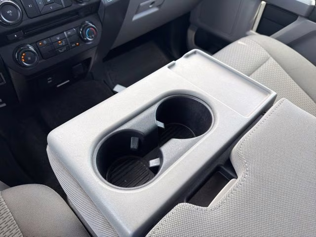2018 Oxford White Ford F-150 XLT 4X4 Truck
