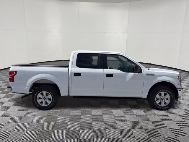 2018 Oxford White Ford F-150 XLT 4X4 Truck