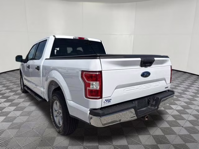 2018 Oxford White Ford F-150 XLT 4X4 Truck