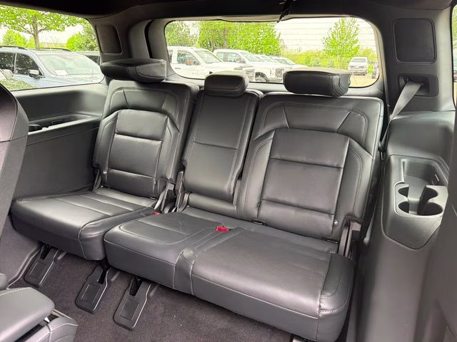 2026 Starlight Gray Premium Colorant Lincoln Navigator Reserve 4X4 SUV