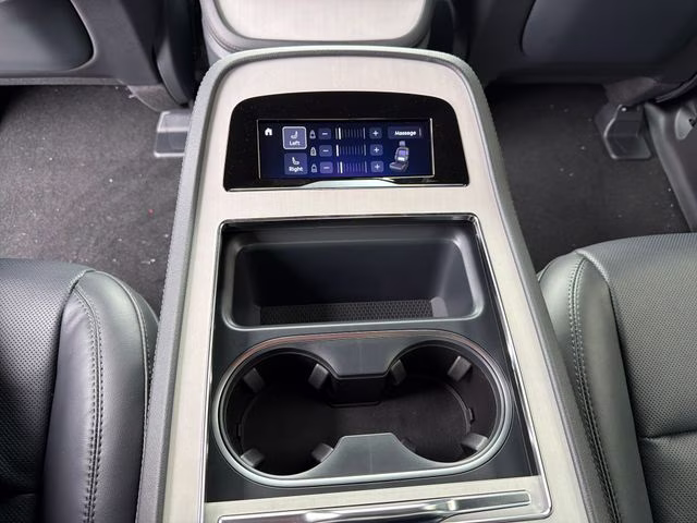 2026 Starlight Gray Premium Colorant Lincoln Navigator Reserve 4X4 SUV